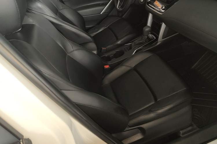 Used Toyota FRONTLANDER 2024 2.0L CVT Elite Edition Right Front Seat