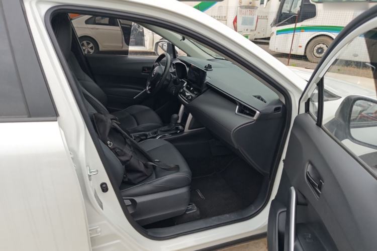 Used Toyota FRONTLANDER 2024 2.0L CVT Elite Plus Edition Right Front Seat