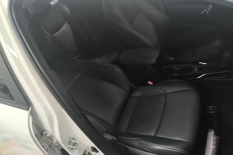 Used Toyota FRONTLANDER 2024 2.0L CVT Elite Plus Edition Right Front Seat