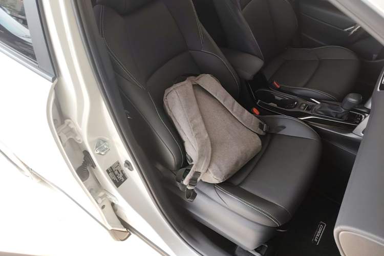 Used Toyota FRONTLANDER 2024 2.0L CVT Elite Plus Edition Right Front Seat