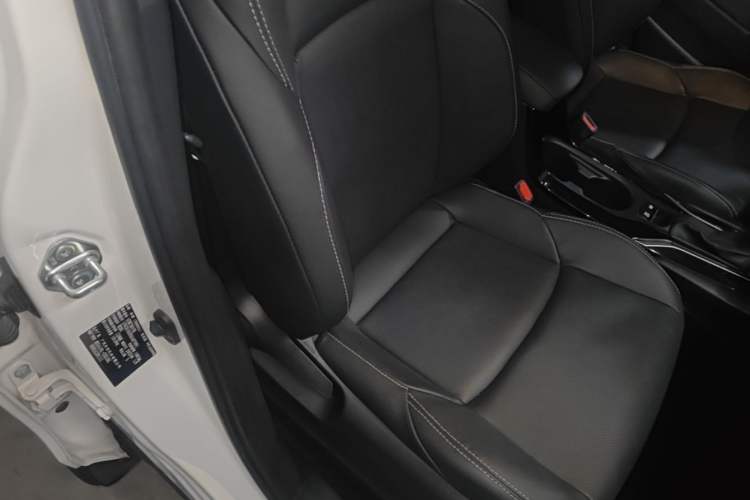 Used Toyota FRONTLANDER 2024 2.0L CVT Elite Plus Edition Right Front Seat