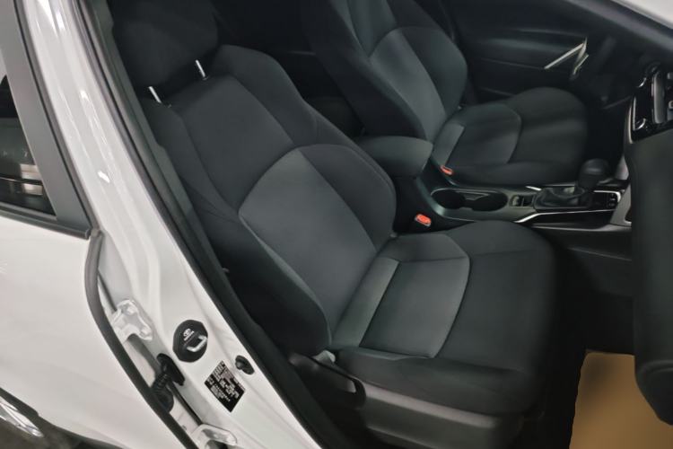 Used Toyota FRONTLANDER 2024 2.0L CVT Elite Edition Right Front Seat
