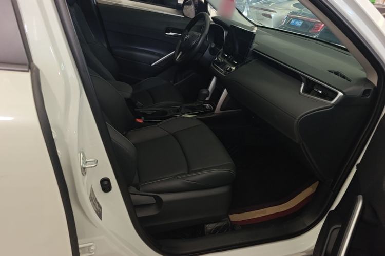 Used Toyota FRONTLANDER 2024 2.0L CVT Luxury Edition Right Front Seat