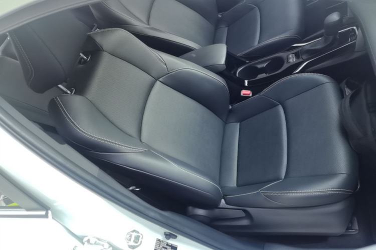 Used Toyota FRONTLANDER 2024 2.0L CVT Elite Edition Right Front Seat