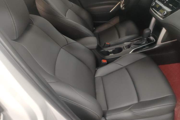 Used Toyota FRONTLANDER 2024 2.0L CVT Leading Edition Right Front Seat