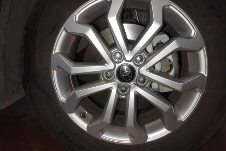 Used Toyota FRONTLANDER 2024 2.0L CVT Elite Edition Right Front Wheel Hub