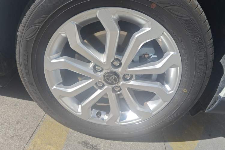 Used Toyota FRONTLANDER 2024 2.0L CVT Elite Edition Right Front Wheel Hub