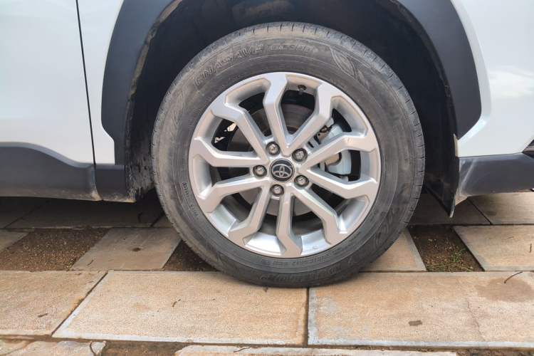 Used Toyota FRONTLANDER 2024 2.0L CVT Elite Edition Right Front Wheel Hub