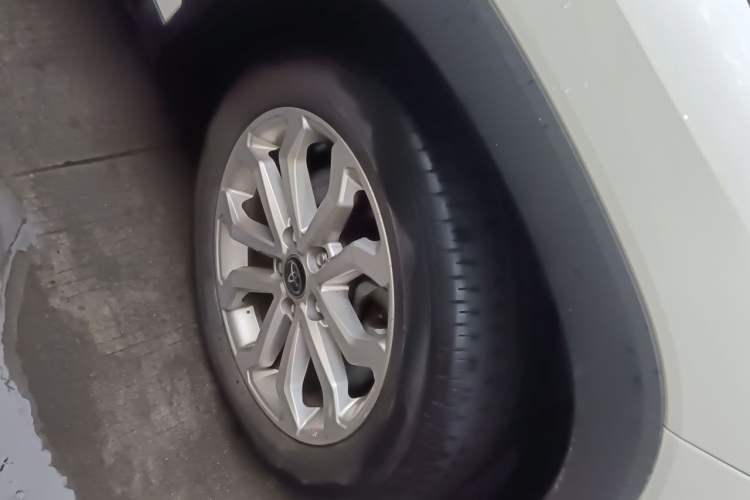 Used Toyota FRONTLANDER 2024 2.0L CVT Elite Edition Right Front Wheel Hub