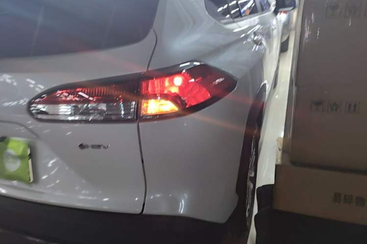 Used Toyota FRONTLANDER 2024 2.0L Smart Electric Hybrid Dual-Engine Leading Edition Right Rear Taillight