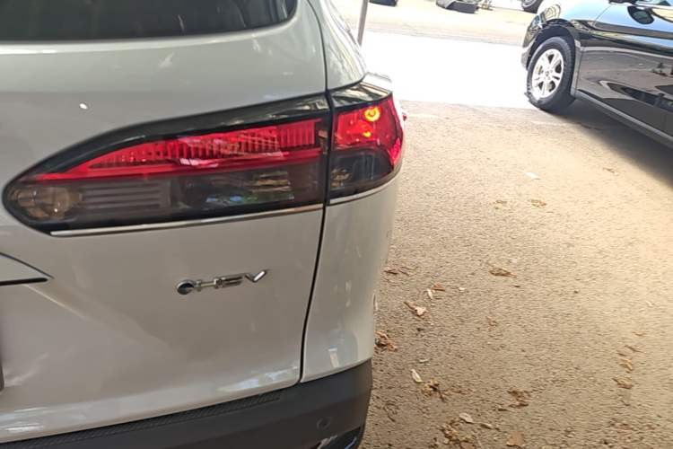 Used Toyota FRONTLANDER 2024 2.0L Smart Electric Hybrid Dual-Engine Leading Edition Right Rear Taillight