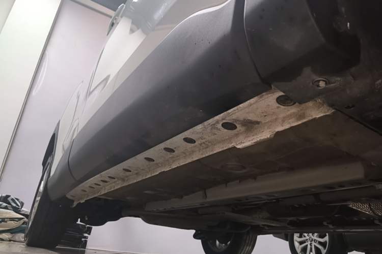 Used Toyota FRONTLANDER 2024 2.0L CVT Elite Plus Edition Right Side Sill