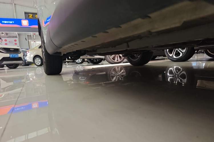 Used Toyota FRONTLANDER 2024 2.0L CVT Luxury Edition Right Side Sill