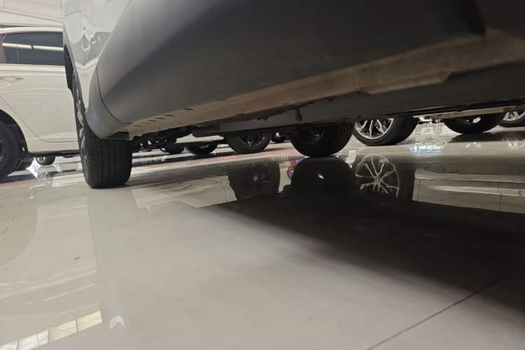 Used Toyota FRONTLANDER 2024 2.0L CVT Luxury Edition Right Side Sill