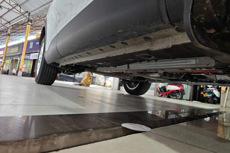 Used Toyota FRONTLANDER 2024 2.0L Smart Electric Hybrid Dual-Engine Leading Edition Right Side Sill