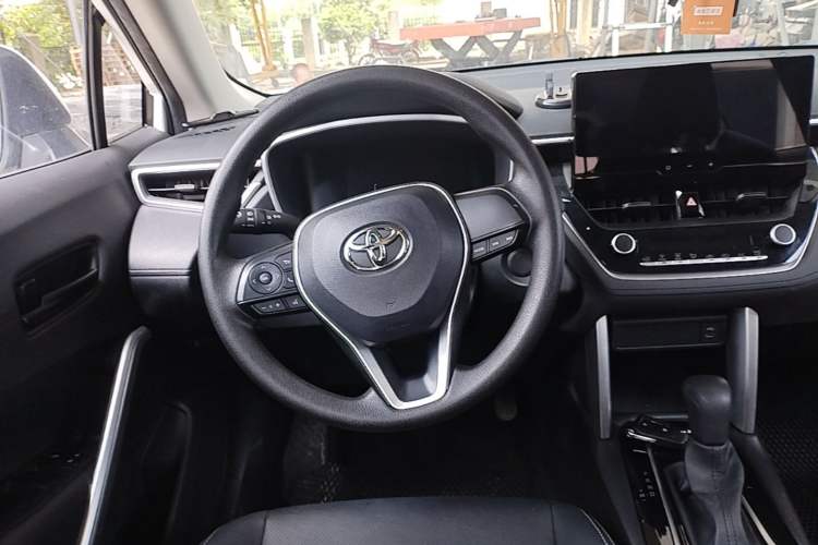 Used Toyota FRONTLANDER 2024 2.0L CVT Elite Plus Edition Steering Wheel