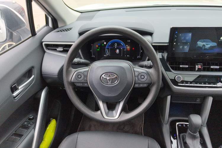 Used Toyota FRONTLANDER 2024 2.0L Smart Electric Hybrid Dual-Engine Luxury Edition Steering Wheel