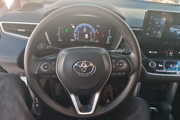 Used Toyota FRONTLANDER 2024 2.0L CVT Luxury Edition Steering Wheel
