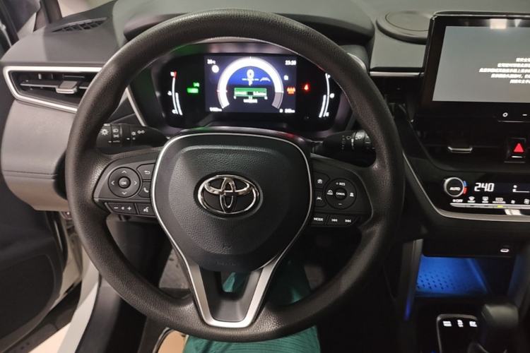 Used Toyota FRONTLANDER 2024 2.0L Smart Electric Hybrid Dual-Engine Luxury Edition Steering Wheel