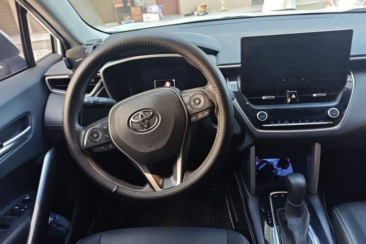 Used Toyota FRONTLANDER 2024 2.0L Smart Electric Hybrid Dual-Engine Luxury Edition Steering Wheel