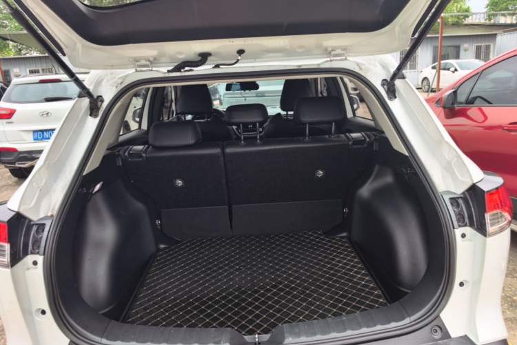 Used Toyota FRONTLANDER 2024 2.0L CVT Leading Edition Trunk