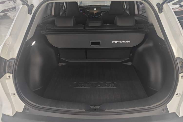 Used Toyota FRONTLANDER 2024 2.0L CVT Elite Plus Edition Trunk