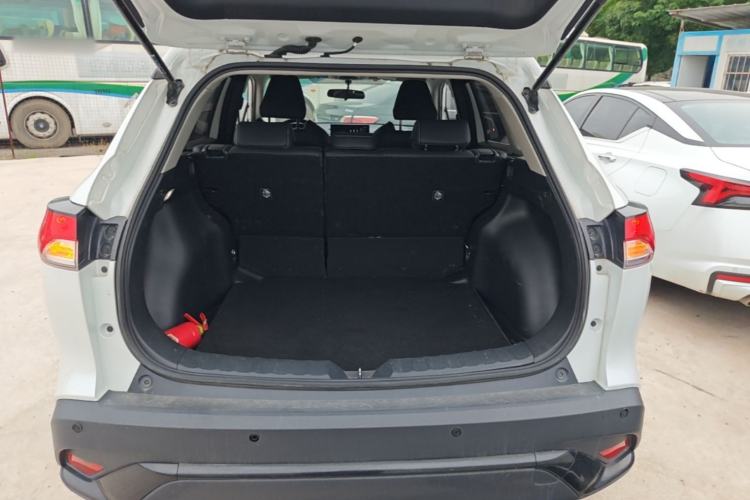 Used Toyota FRONTLANDER 2024 2.0L CVT Elite Plus Edition Trunk
