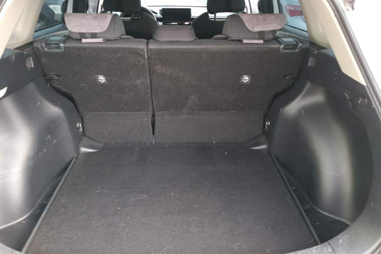 Used Toyota FRONTLANDER 2024 2.0L CVT Elite Edition Trunk