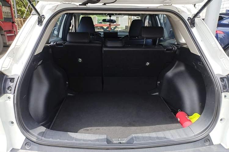 Used Toyota FRONTLANDER 2024 2.0L CVT Elite Plus Edition Trunk