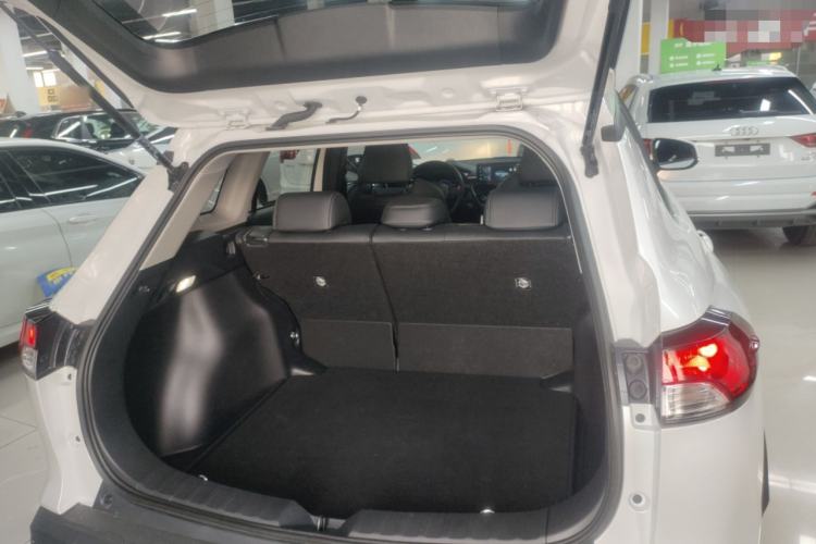 Used Toyota FRONTLANDER 2024 2.0L CVT Leading Edition Trunk