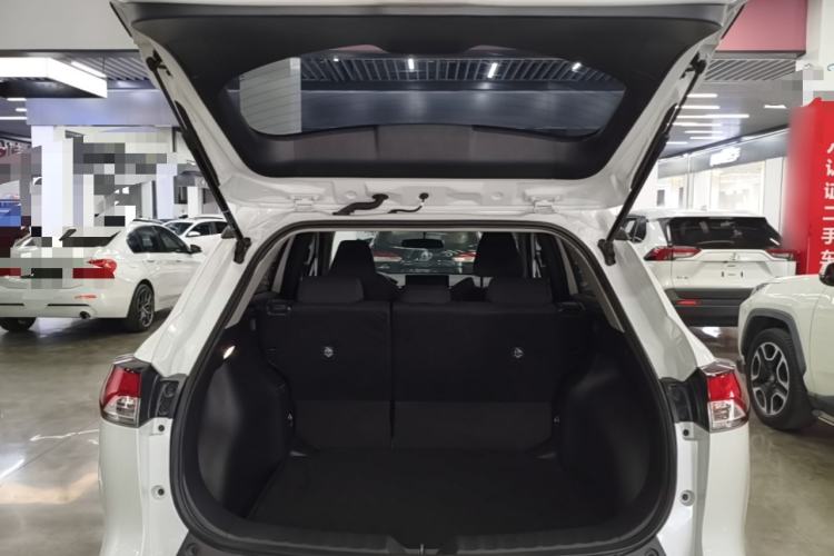 Used Toyota FRONTLANDER 2024 2.0L CVT Elite Edition Trunk
