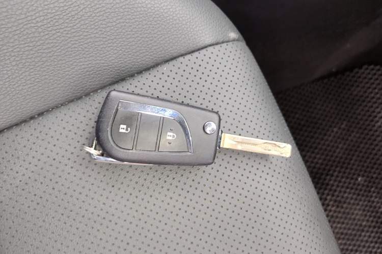 Used Toyota FRONTLANDER 2024 2.0L CVT Elite Plus Edition Vehicle Key