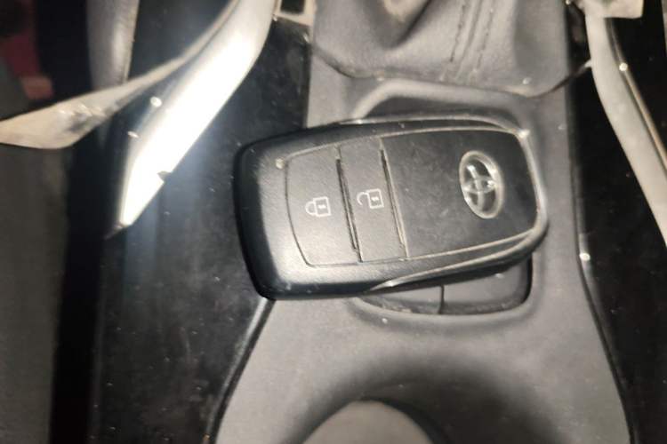 Used Toyota FRONTLANDER 2024 2.0L CVT Leading Edition Vehicle Key