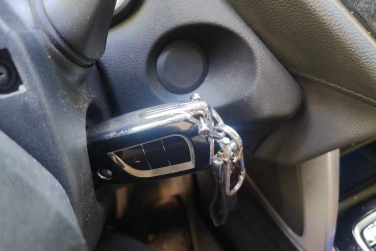 Used Toyota FRONTLANDER 2024 2.0L CVT Elite Plus Edition Vehicle Key