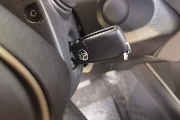 Used Toyota FRONTLANDER 2024 2.0L CVT Elite Edition Vehicle Key