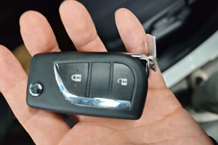 Used Toyota FRONTLANDER 2024 2.0L CVT Elite Edition Vehicle Key