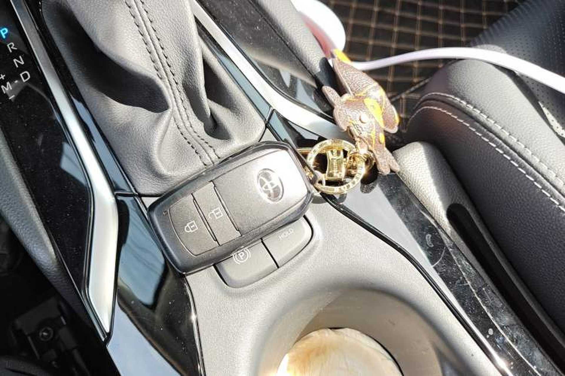 Used Toyota FRONTLANDER 2024 2.0L CVT Luxury Edition Vehicle Key