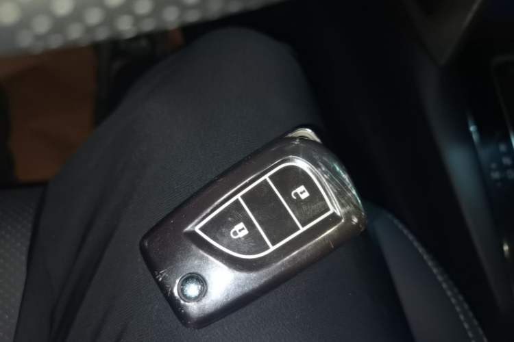 Used Toyota FRONTLANDER 2024 2.0L CVT Elite Plus Edition Vehicle Key