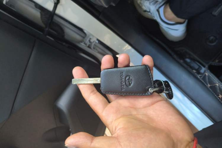 Used Toyota FRONTLANDER 2024 2.0L CVT Elite Edition Vehicle Key