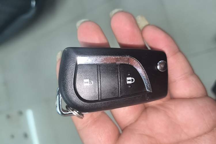 Used Toyota FRONTLANDER 2024 2.0L CVT Elite Plus Edition Vehicle Key