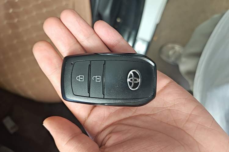 Used Toyota FRONTLANDER 2024 2.0L Smart Electric Hybrid Dual-Engine Leading Edition Vehicle Key