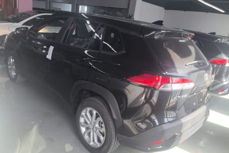 Used Toyota FRONTLANDER 2026 Model 2.0L CVT Comfort Edition Exterior 2
