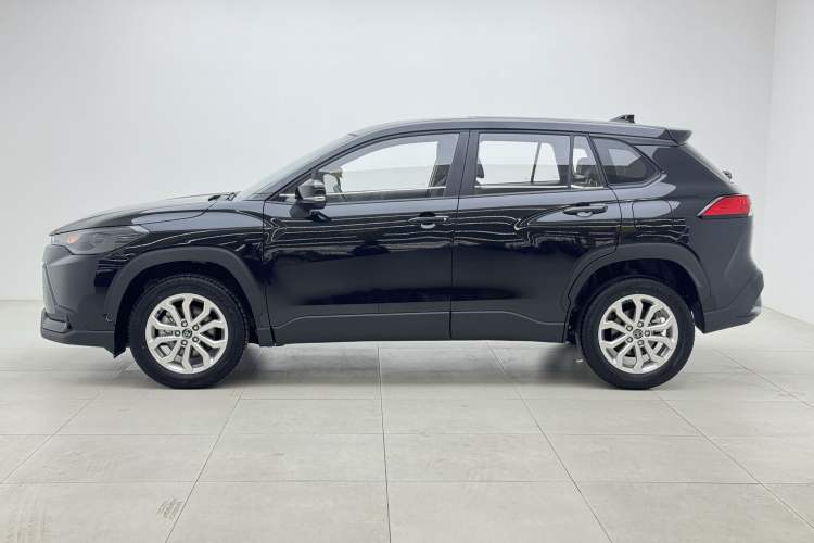 Used Toyota FRONTLANDER 2026 Model 2.0L CVT Comfort Edition Exterior 6