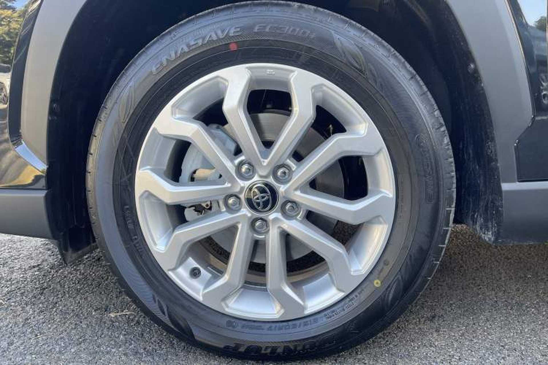 Used Toyota FRONTLANDER 2026 Model 2.0L CVT Comfort Edition Exterior 7