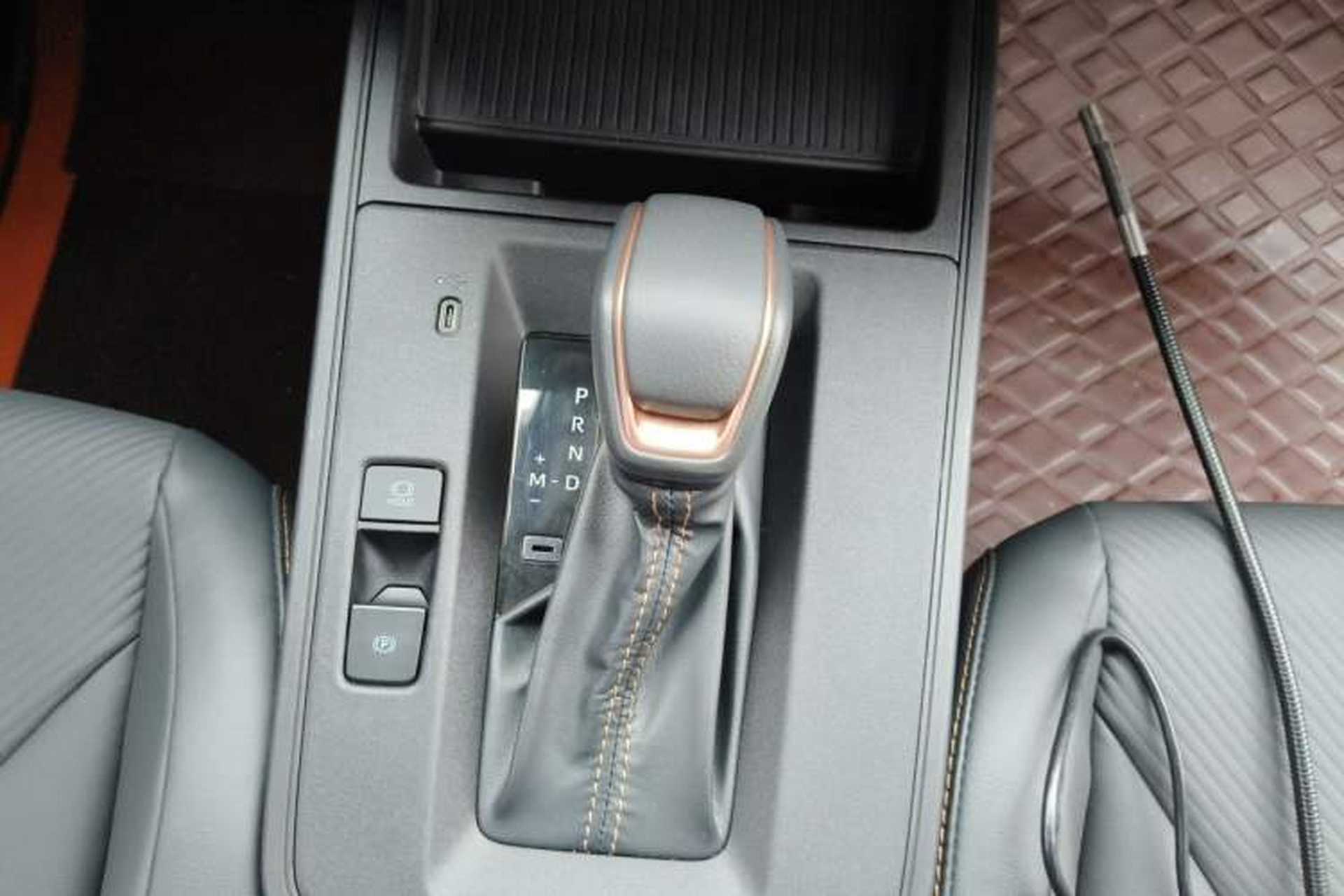 Used Toyota FRONTLANDER 2026 Model 2.0L CVT Comfort Edition Gear Lever