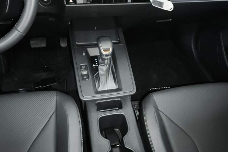 Used Toyota FRONTLANDER 2026 Model 2.0L CVT Comfort Edition Gear Lever