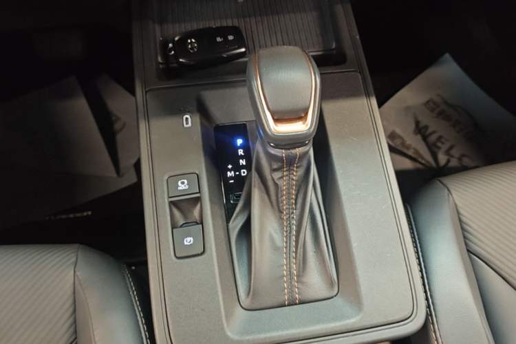Used Toyota FRONTLANDER 2026 Model 2.0L CVT Comfort Edition Gear Lever