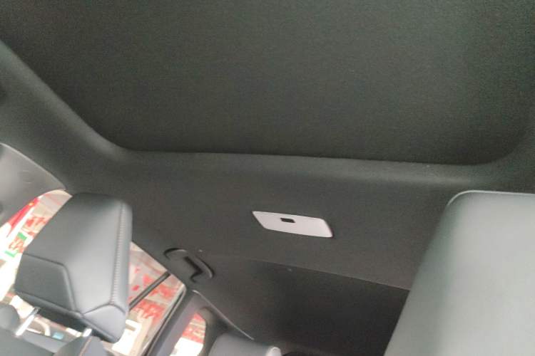 Used Toyota FRONTLANDER 2026 Model 2.0L CVT Luxury Edition Headliner