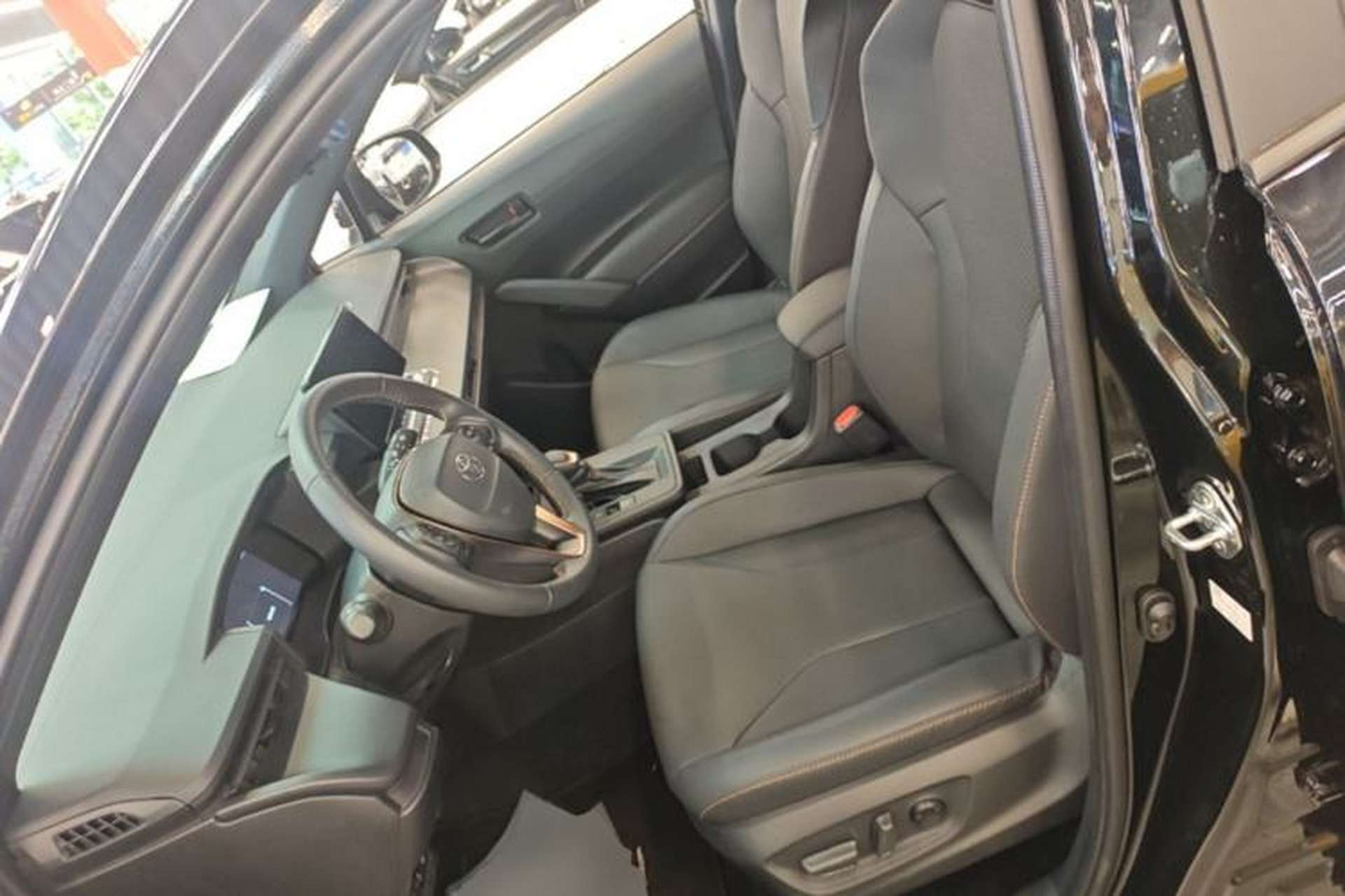 Used Toyota FRONTLANDER 2026 Model 2.0L CVT Comfort Edition Left Front Seat