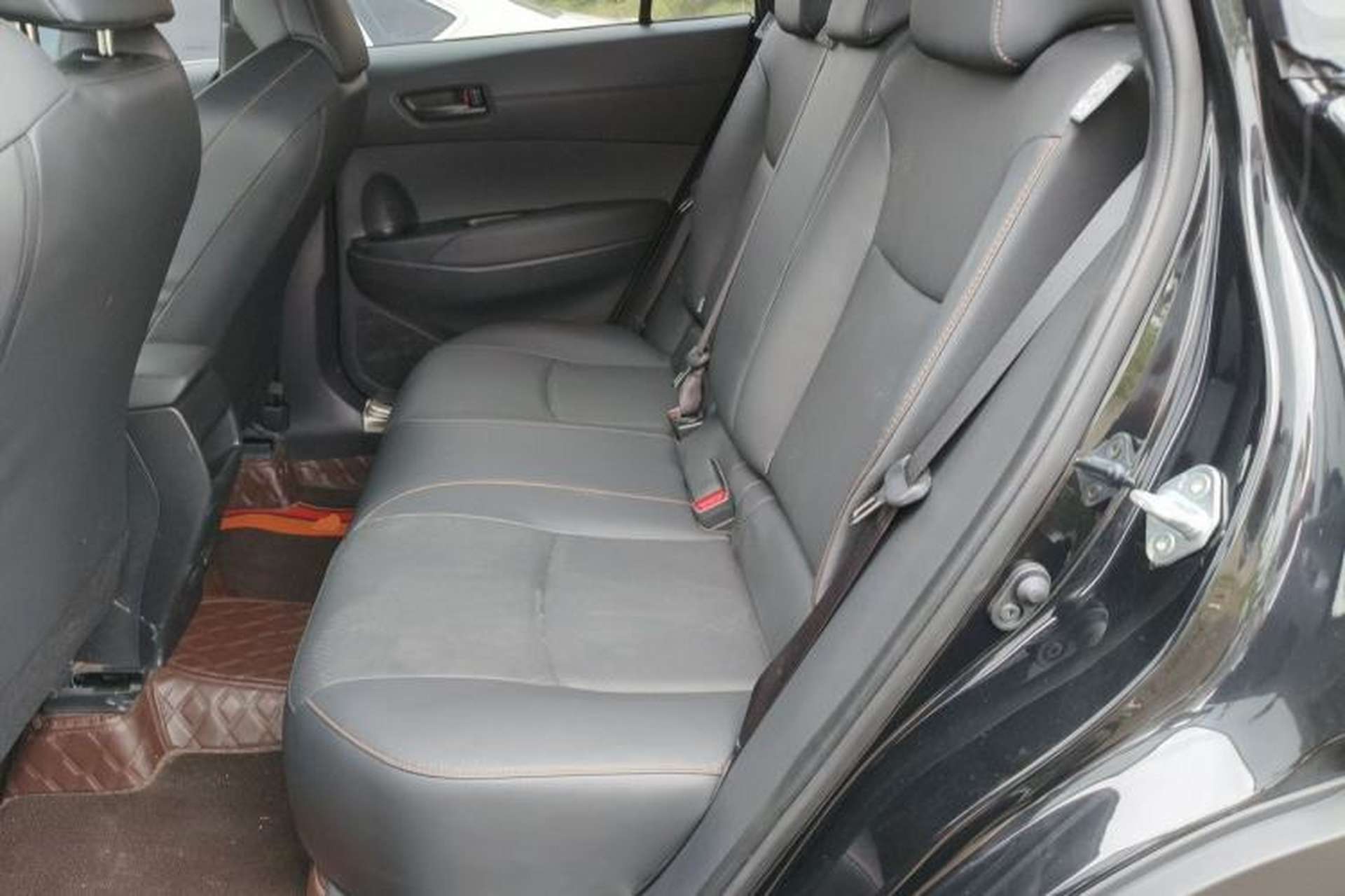 Used Toyota FRONTLANDER 2026 Model 2.0L CVT Comfort Edition Left Rear Seat
